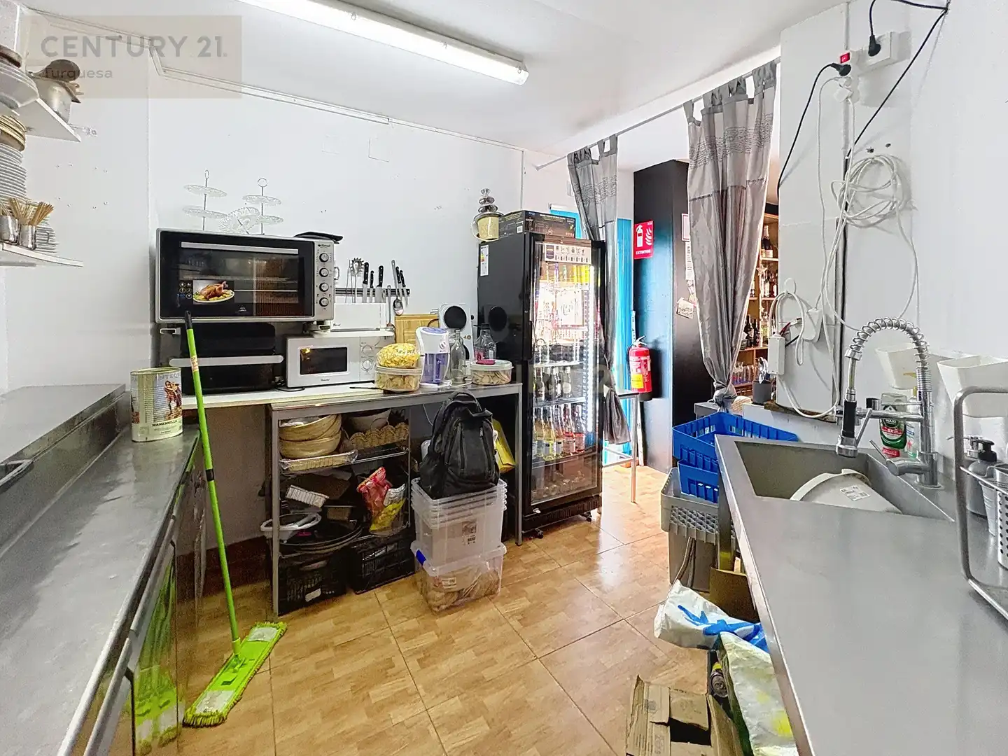 Kitchen of Commercial properties for transfer in Benalmádena  with Air Conditioner