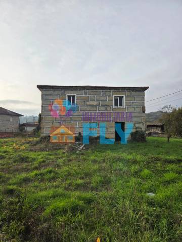 Casa-chalet en Venta en Taboadela