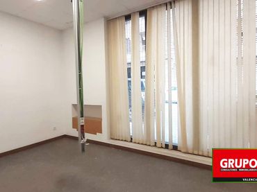Business premises for sale in Carrer de Gerardo Ferrand