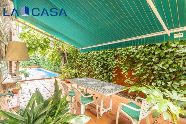 Casa-chalet en Venta en Calle de Pérez Cidón en Concepción