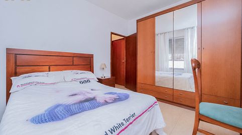 Foto 4 de Piso en venta en Calle Reina Victoria, Reyes, Parla