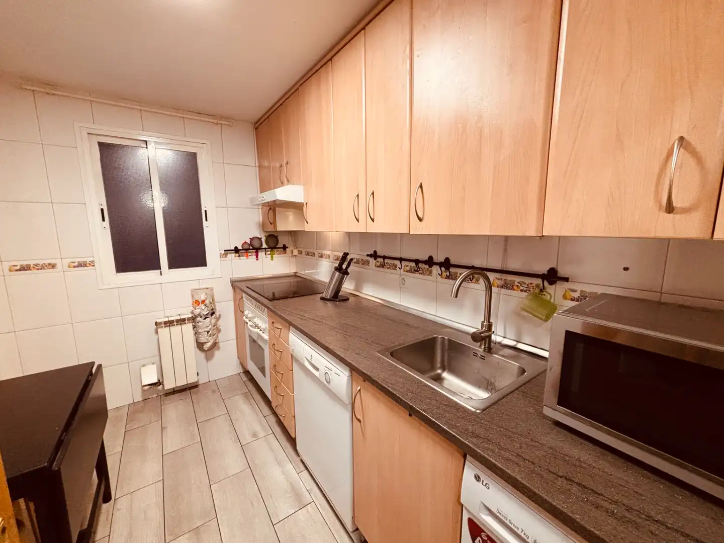 Kitchen of Flat for rent in Getafe  with Air Conditioner, Parquet flooring and Washing machine