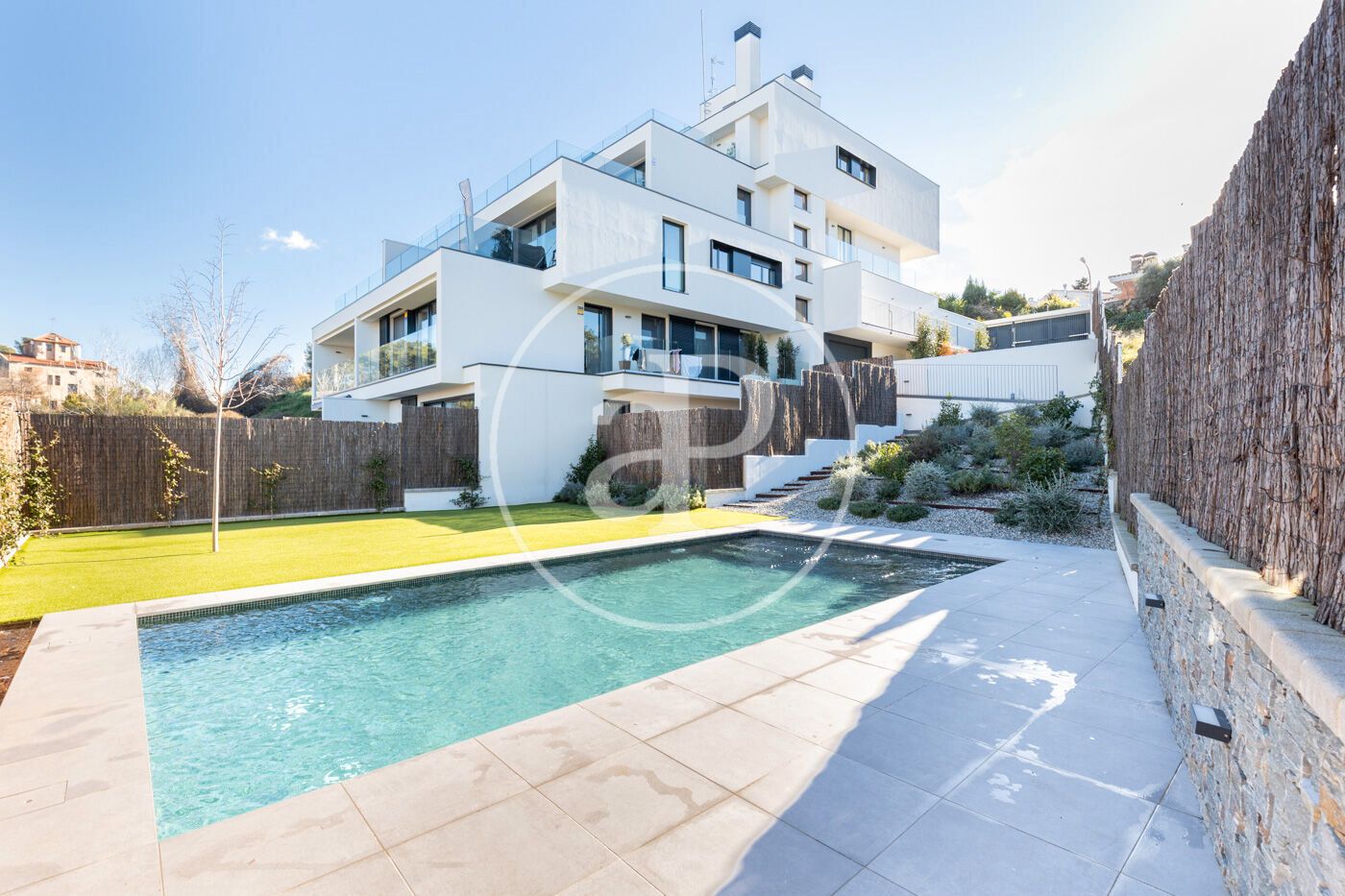 Vista exterior de Pis en venda en Cerdanyola del Vallès amb Aire condicionat, Calefacció i Terrassa