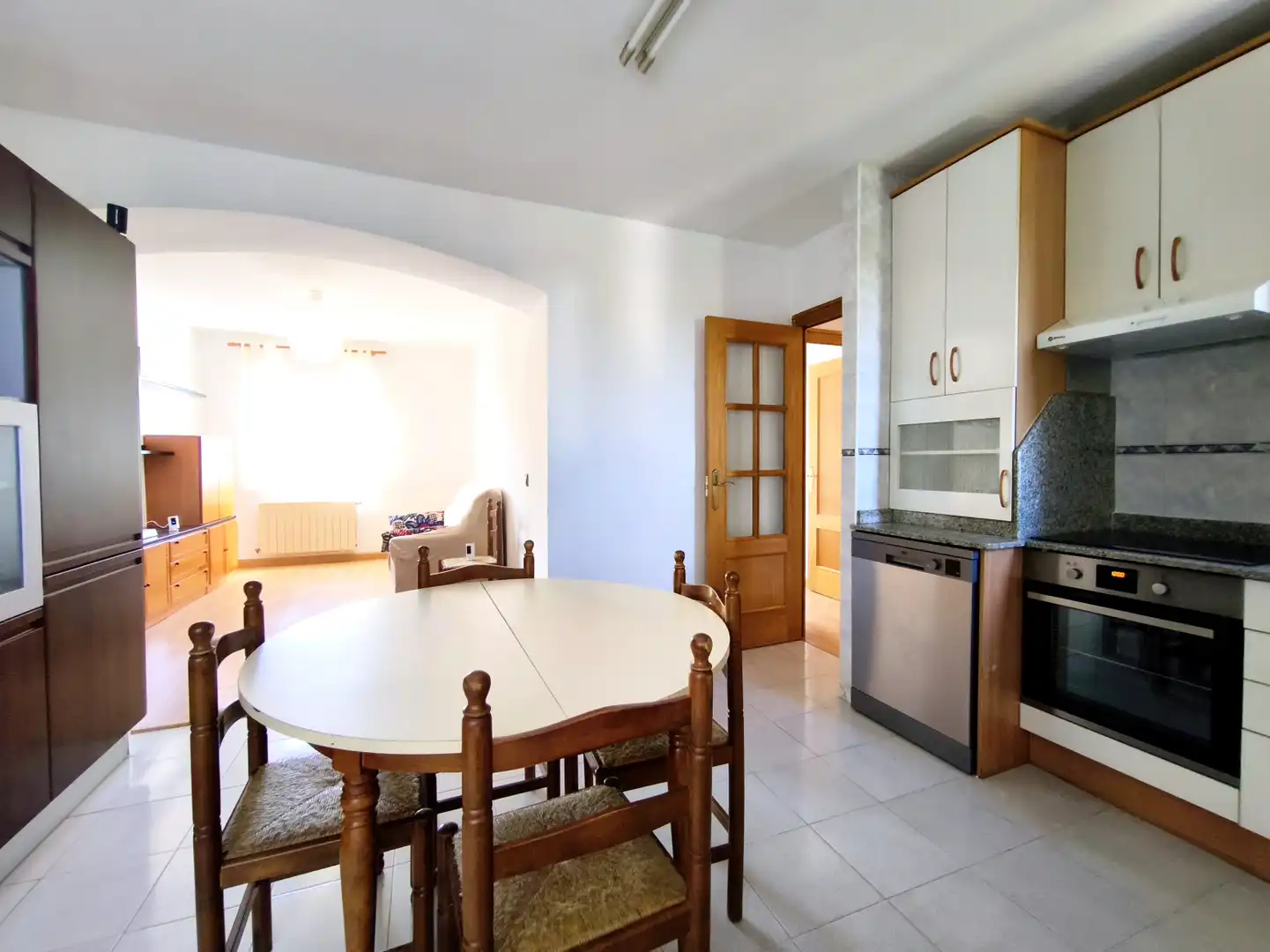 Kitchen of Flat for rent in  Logroño  with Heating and Storage room