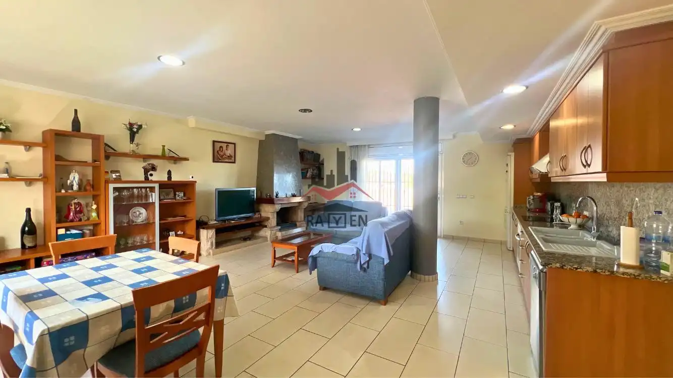 Houses for sale in Riu Muga, Vilamalla