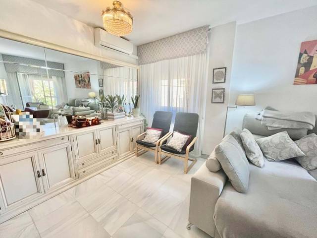 Casa-chalet en Venta en Joaquin Sama Naharro en Huerta de la Reina - Trassierra