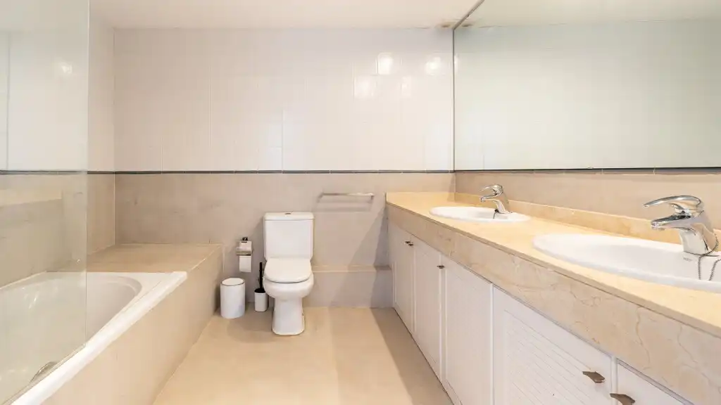 Baño de Casa adosada en venta en  Palma de Mallorca con Aire acondicionado, Terraza y Amueblado