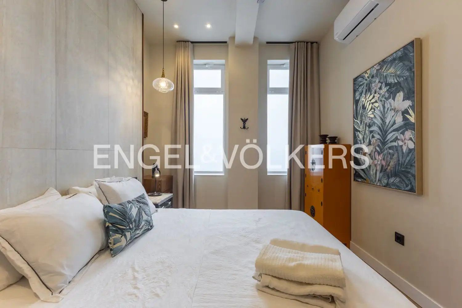 Bedroom of Flat for rent in Camins al Grau