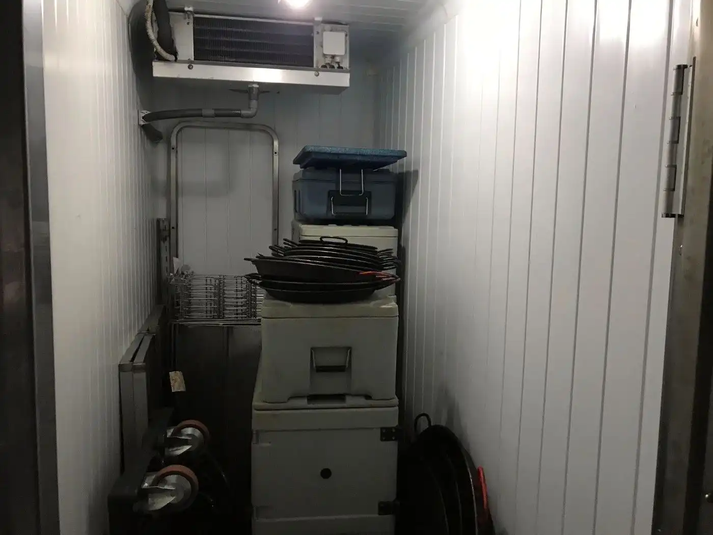 Wohnung zum Verkauf in Pineda de Mar mit Klimaanlage und Heizung