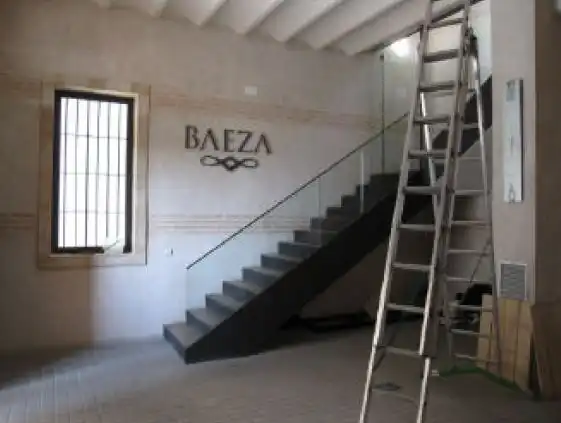Buildings for sale in Almansa