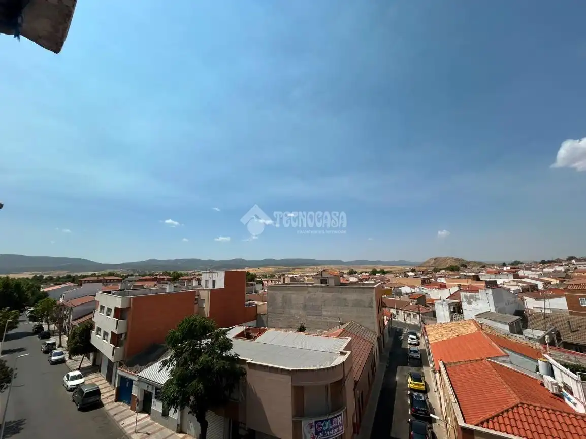 Vista exterior de Pis en venda en Puertollano