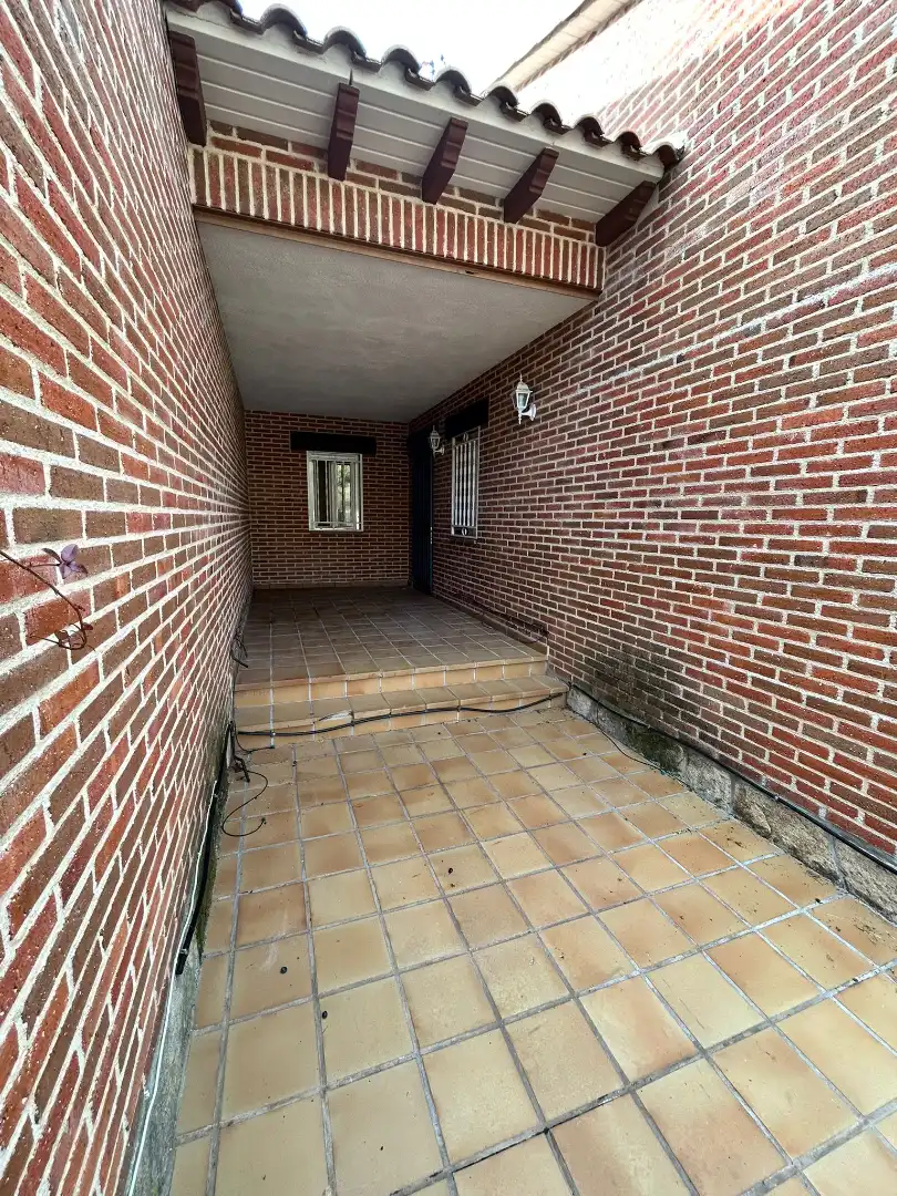 Detached homes for sale in Robledo de Chavela  with Heating, Private garden and Terrace
