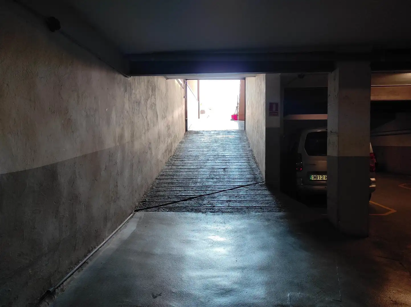 Einzelparkplatz mit Aufzug zum Verkauf in Carrer dels Cintaires, imagen 4