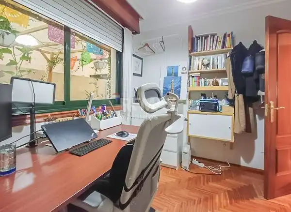 Wohnung zum Verkauf in Vigo  mit Heizung, Parkett und Terrasse