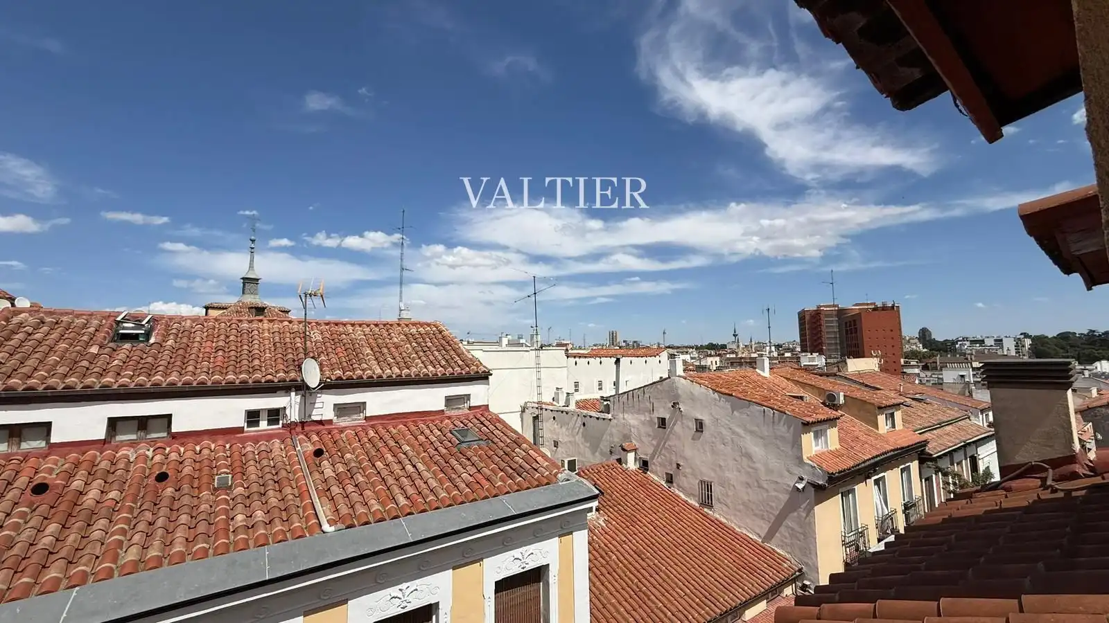 Vista exterior de Dúplex de alquiler en Madrid con Aire acondicionado y Terraza