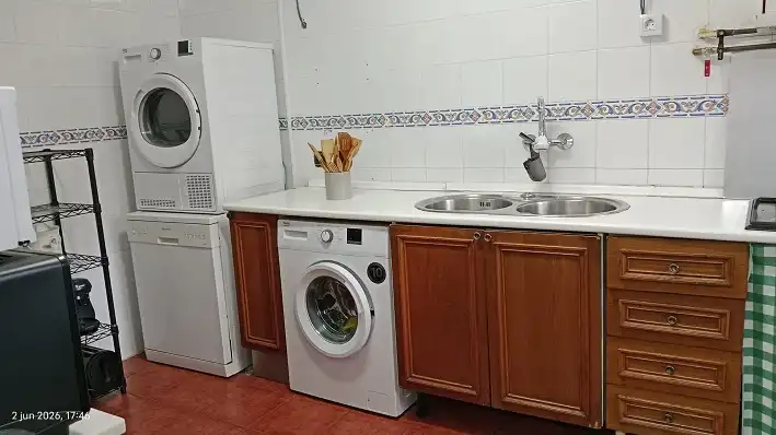 Cuina de Casa o xalet en venda en Grisaleña amb Jardí privat i Moblat
