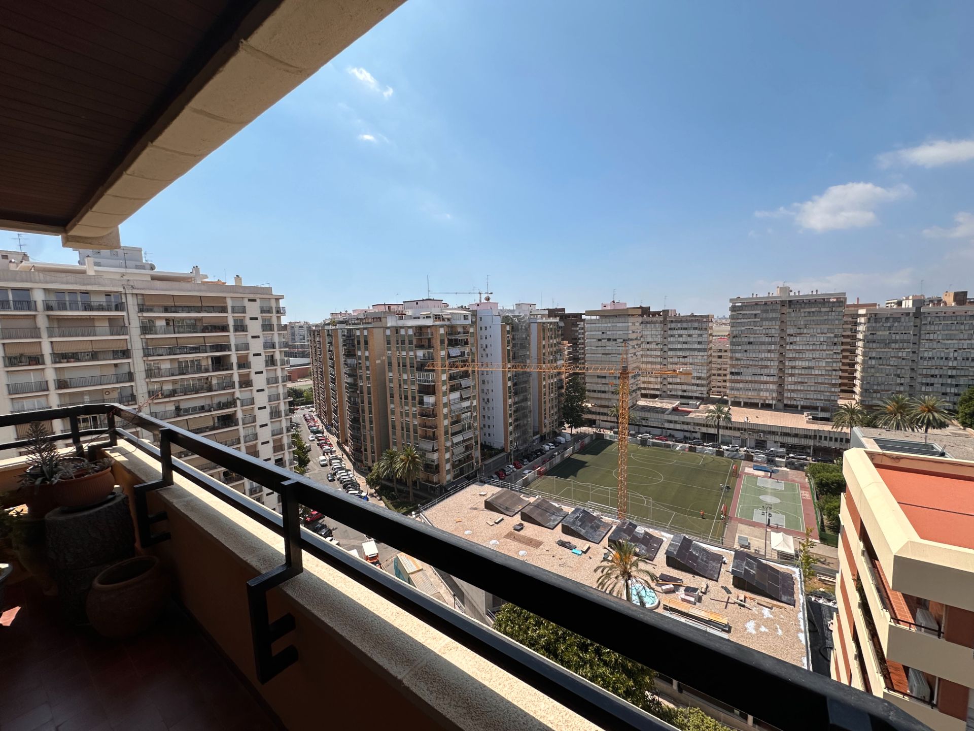 Exterior view of Flat for sale in  Valencia Capital  with Air Conditioner, Terrace and Balcony