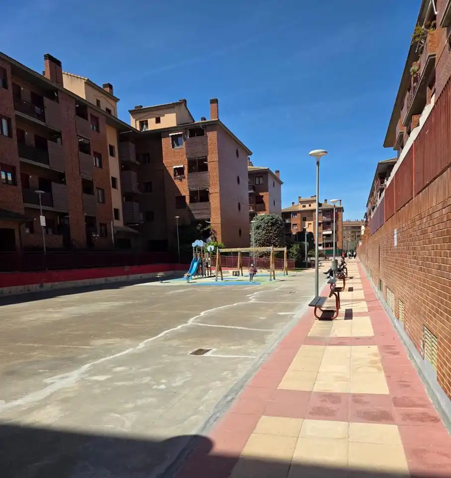 Vista exterior de Piso en venta en Zaragoza con Aire acondicionado, Calefacción y Jardín privado