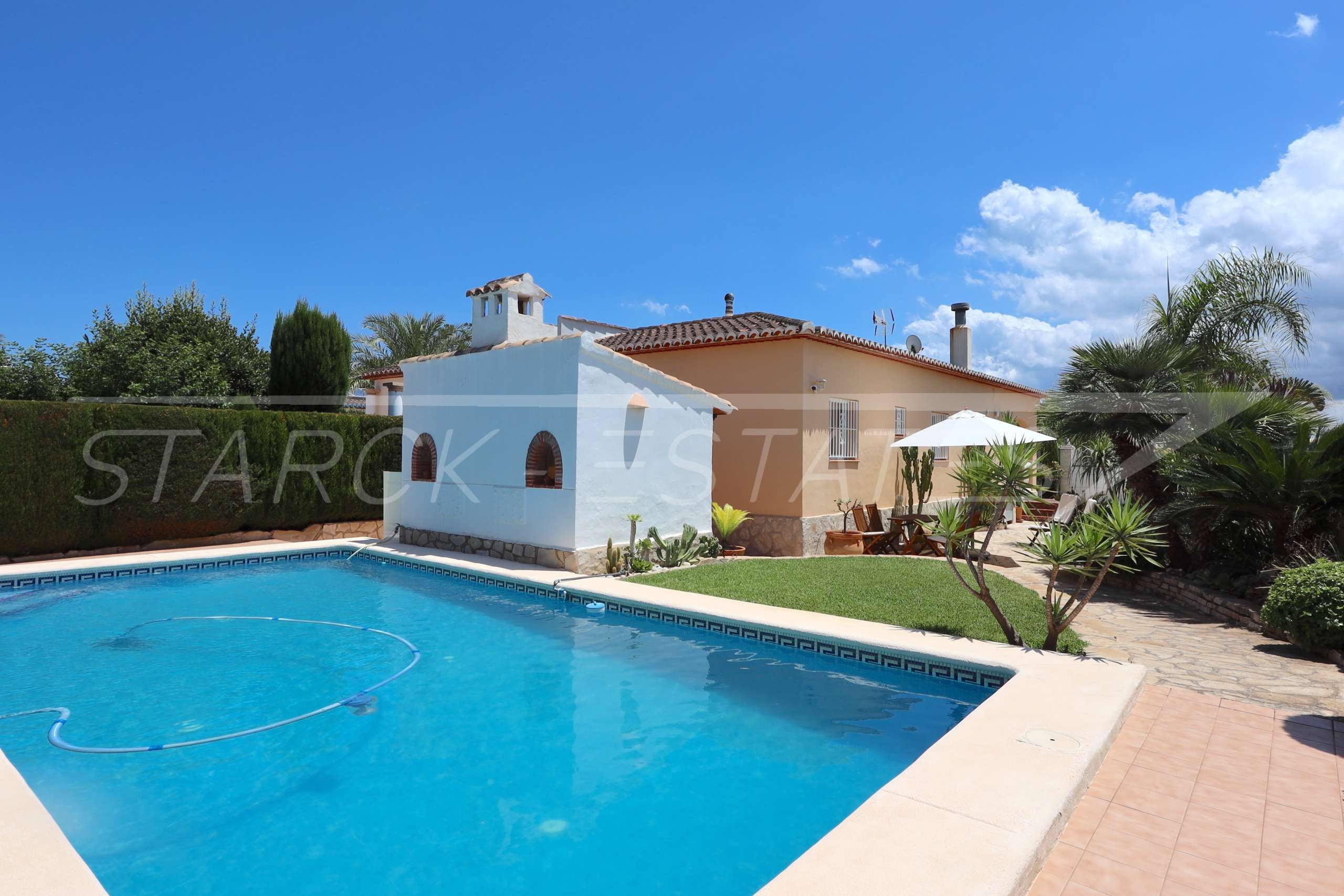 Casa o xalet en venda a Oliva Nova, Oliva