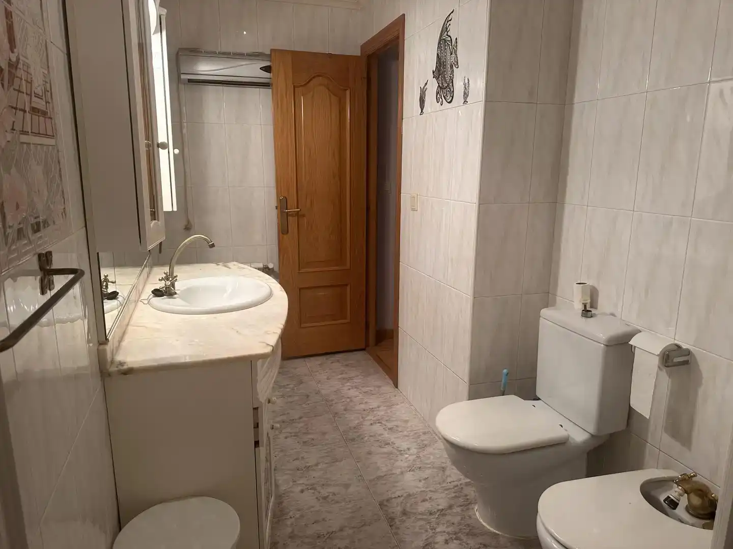 Baño de Casa adosada en venta en Utiel con Aire acondicionado, Trastero y Balcón