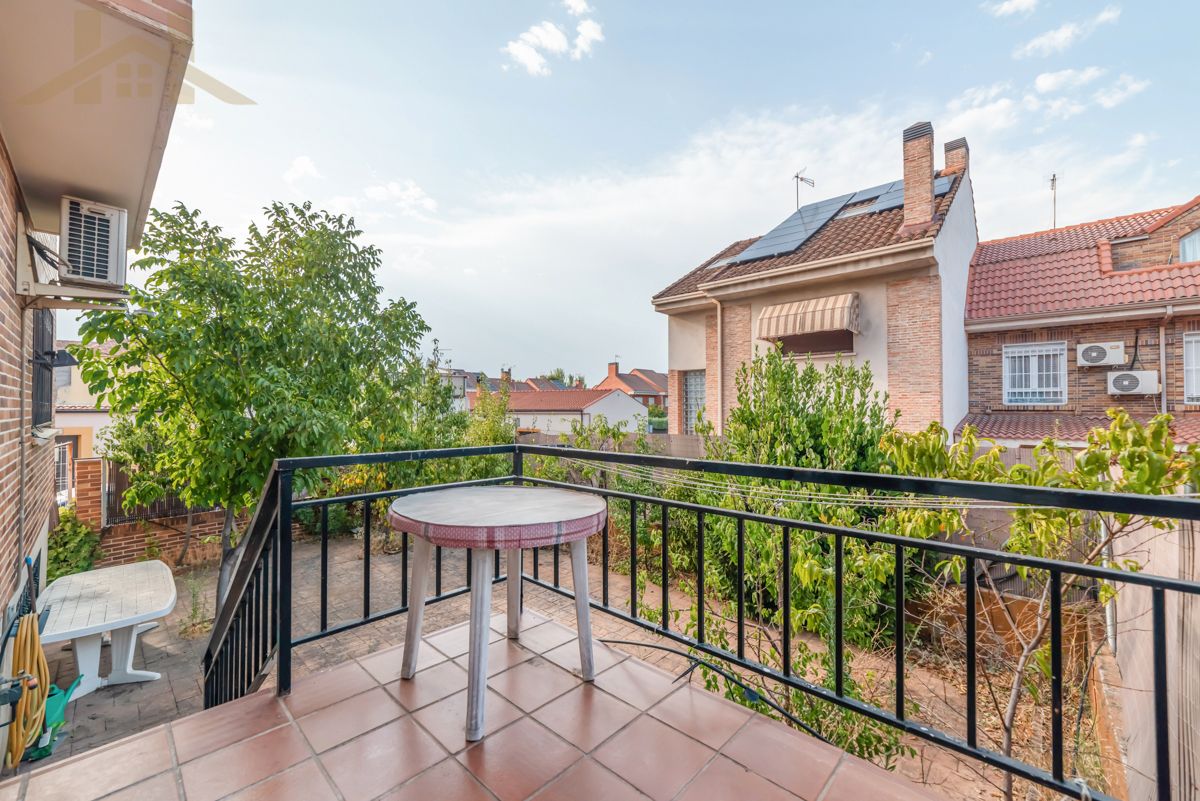 Terraza de Casa o chalet en venta en Parla con Aire acondicionado, Calefacción y Parquet