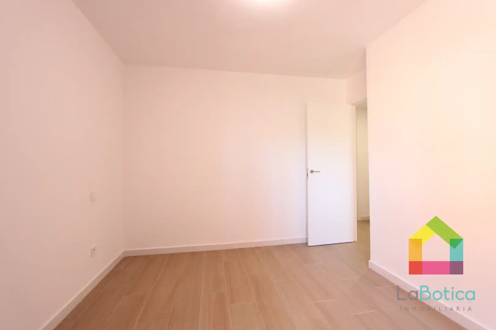 Bedroom of Flat for sale in Toledo  with Air Conditioner and Heating