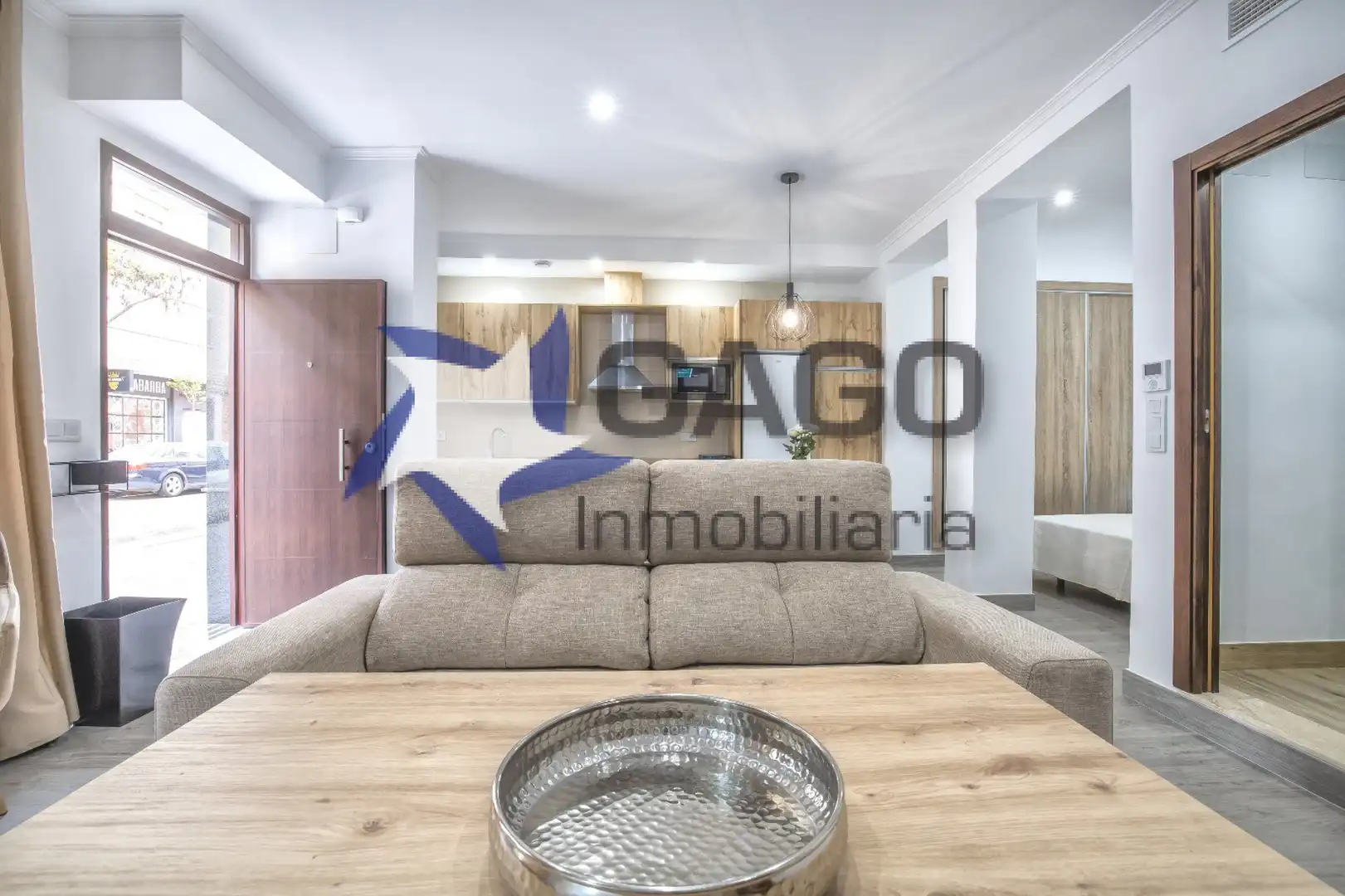 Estudio de alquiler en Santa Rosa - Valdeolleros