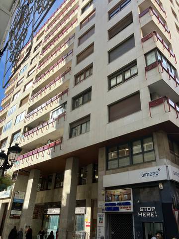 Piso en Venta en Carrer d'Enmig en Casco Histórico
