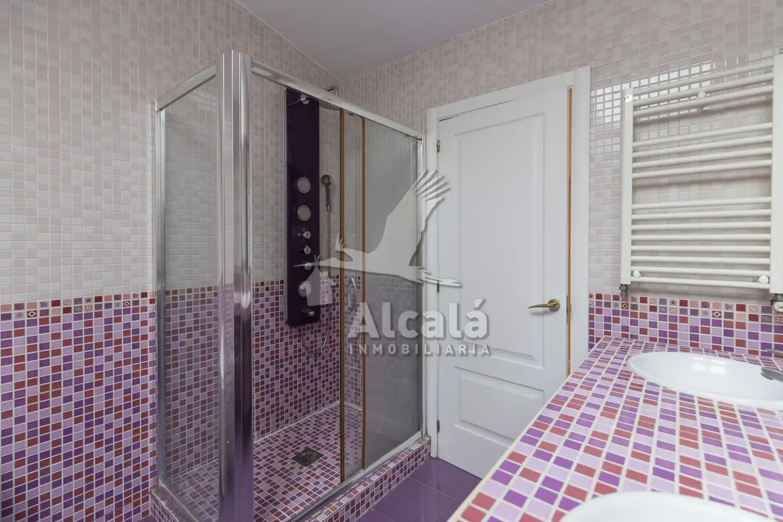 Baño de Ático en venta en Alcalá de Henares con Aire acondicionado, Calefacción y Terraza