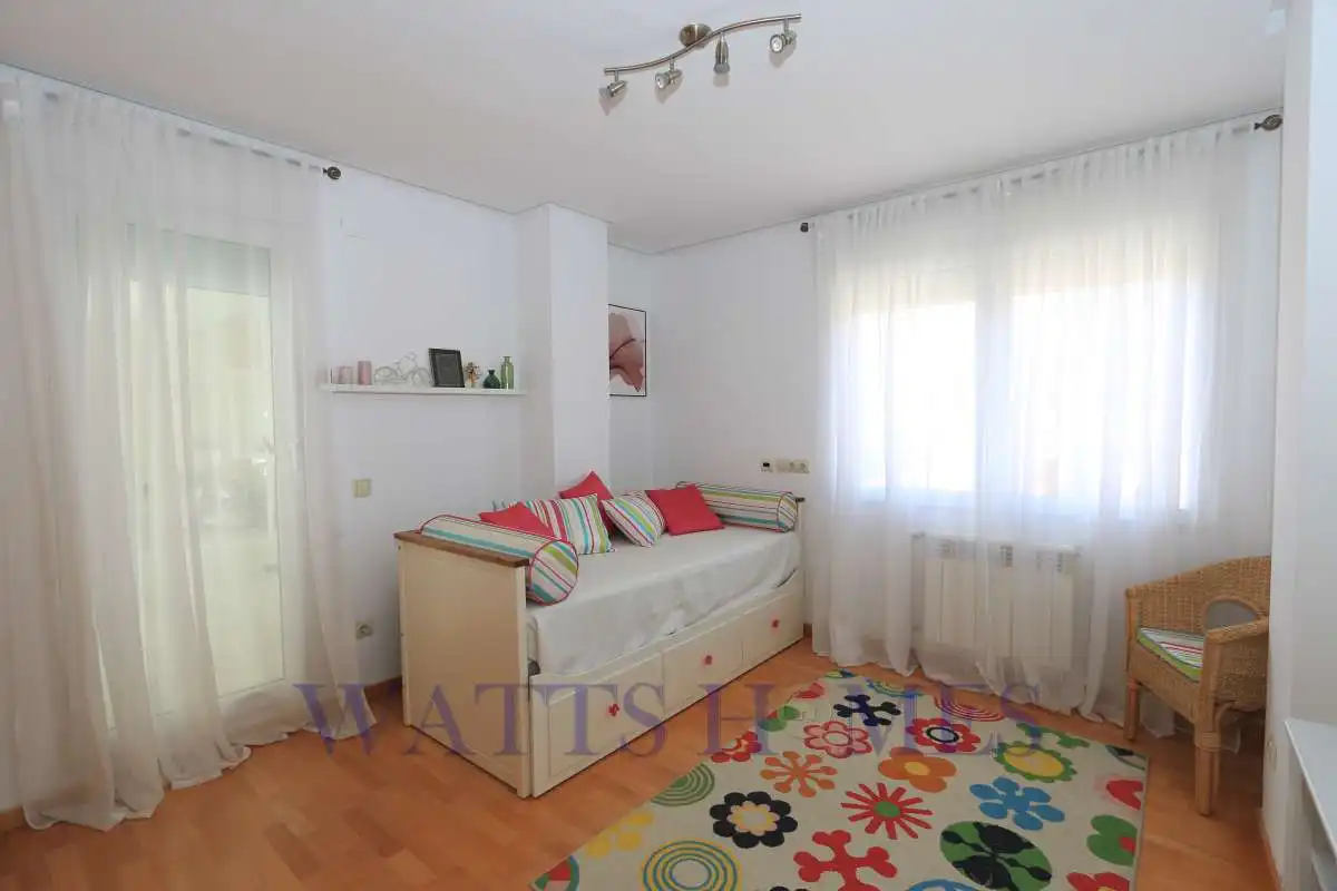Habitación de Casa o chalet en venta en L'Eliana