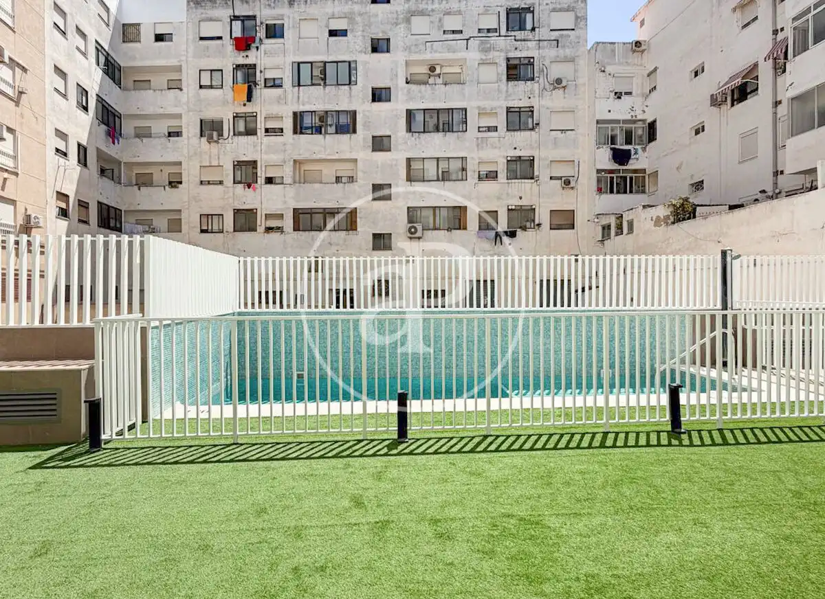 Piscina de Piso en venta en Valencia con Aire acondicionado, Calefacción y Terraza