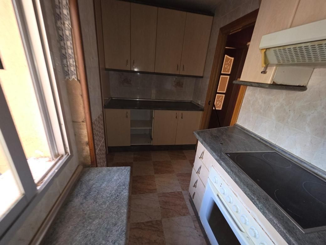 Kitchen of Flat for sale in Daimiel  with Terrace