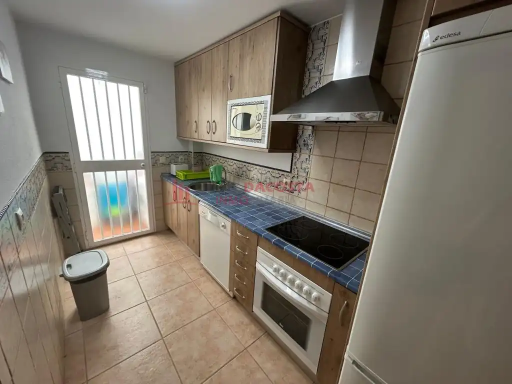 Kitchen of Detached homes for rent in Islantilla