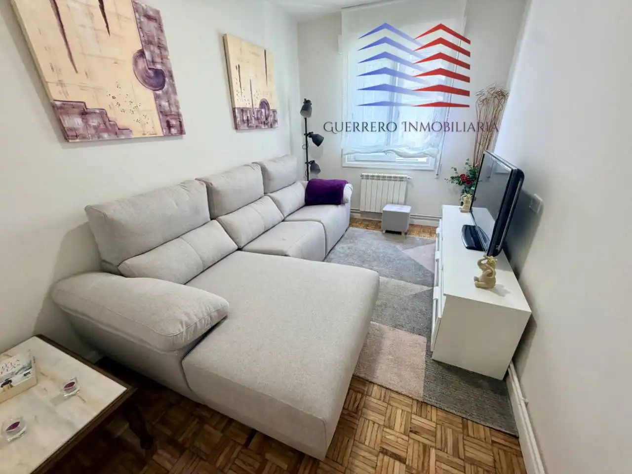 Wohnzimmer von Wohnung zur Miete in Ourense Capital  mit Heizung, Parkett und Möbliert