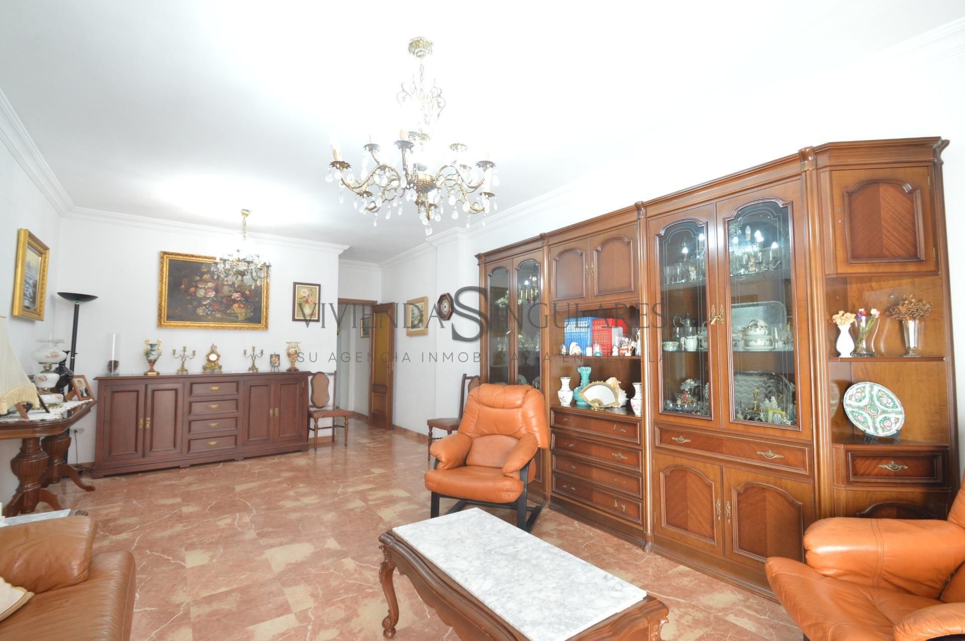 Sala d'estar de Pis en venda en  Sevilla Capital amb Aire condicionat, Terrassa i Traster