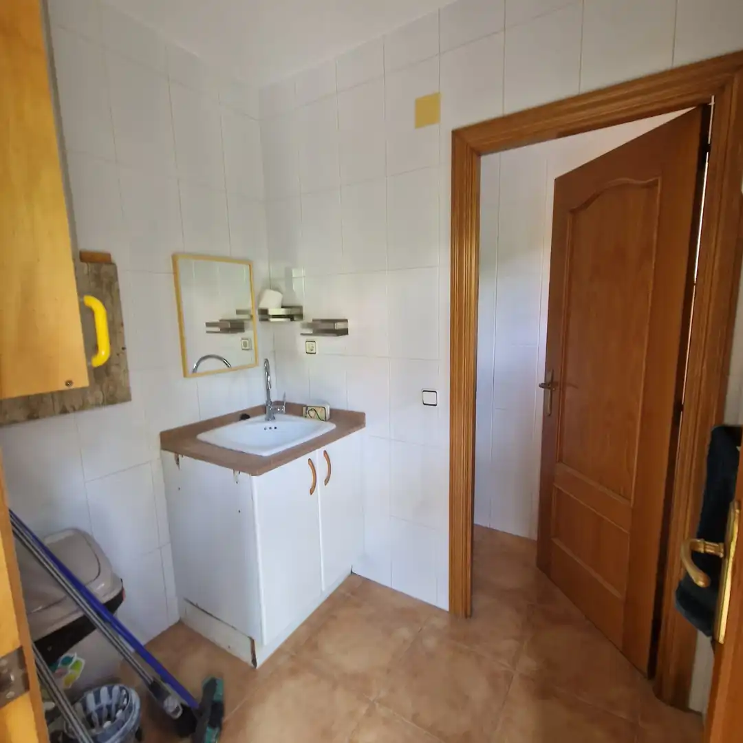 Baño de Casa o chalet en venta en Sant Andreu de la Barca con Calefacción, Jardín privado y Parquet