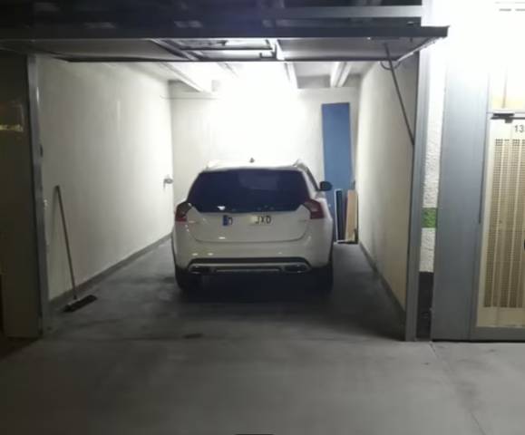 Garaje en Venta en Makaldi Etxetaldea en Otxarkoaga