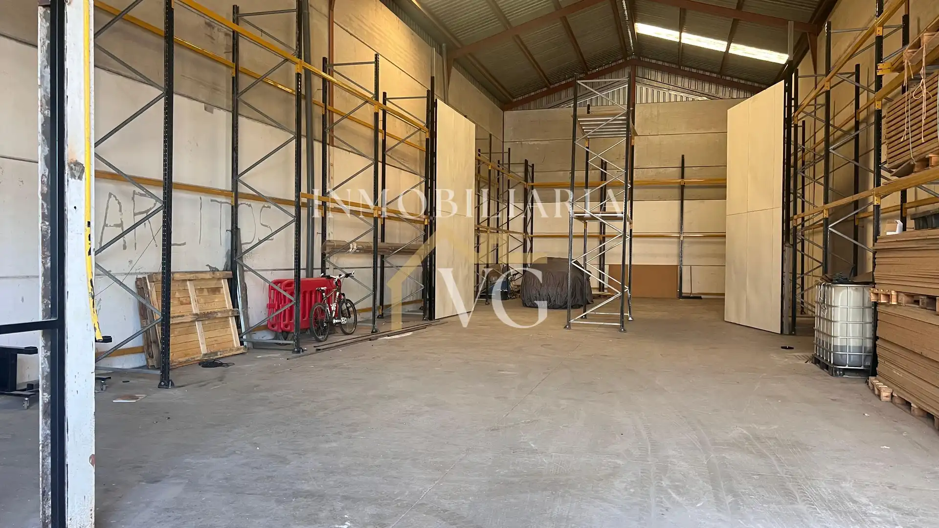 Fabrikhallen zur Miete in Guillena