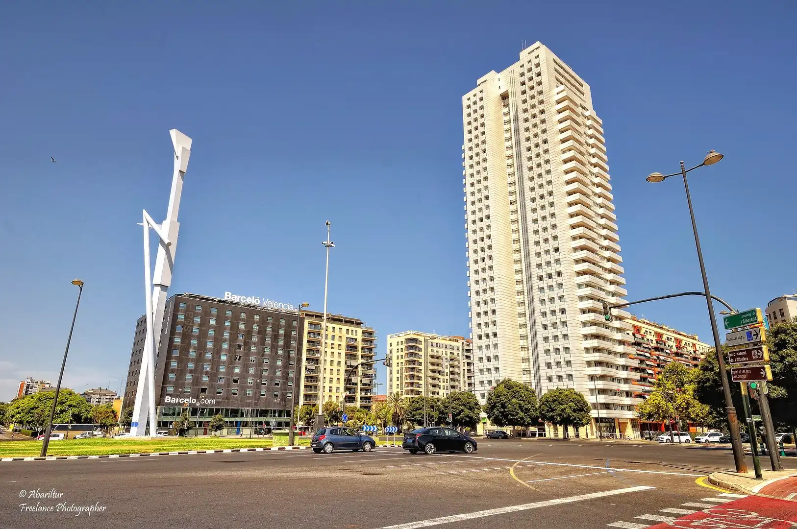 Vista exterior de Piso en venta en Valencia con Aire acondicionado, Trastero y Piscina