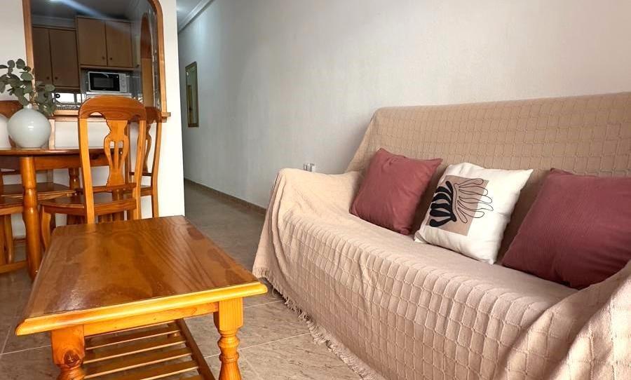 Foto 1 de Apartamento de alquiler en Zona Playa del Cura, Alicante