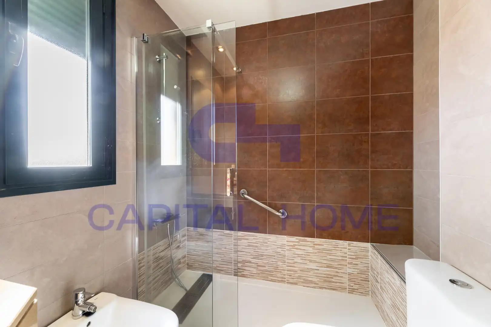 Baño de Dúplex en venta en Navalcarnero con Aire acondicionado, Calefacción y Trastero