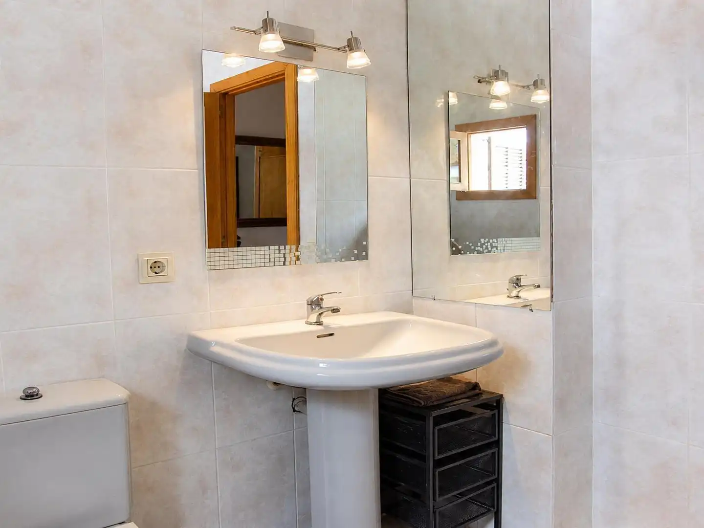 Bathroom of Houses for sale in Santanyí  with Air Conditioner, Private garden and Terrace