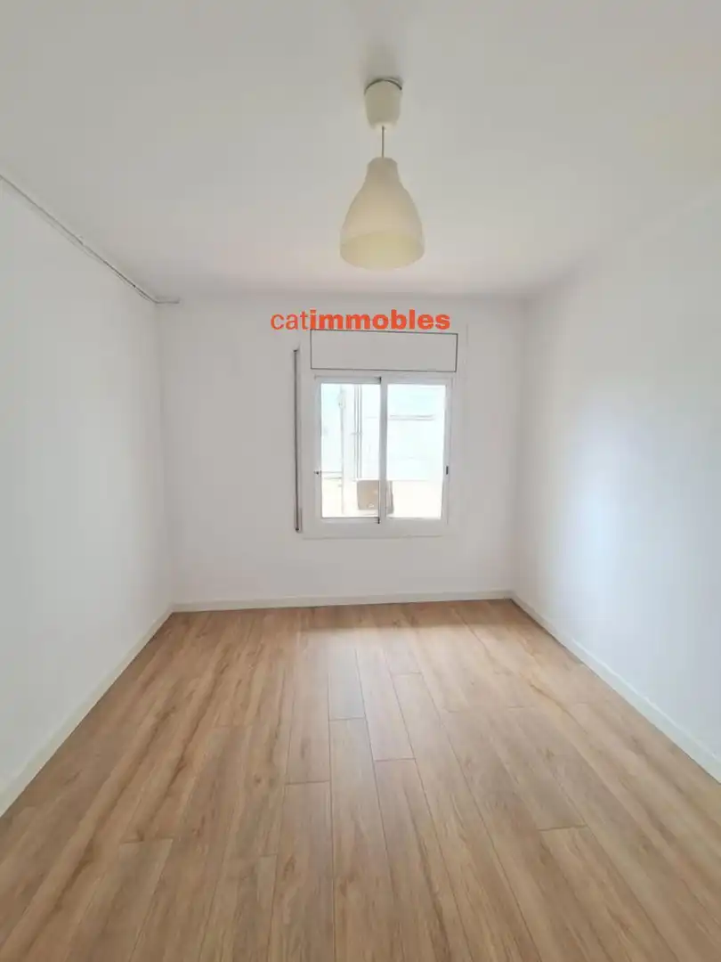 Dormitori de Edifici en venda en L'Hospitalet de Llobregat