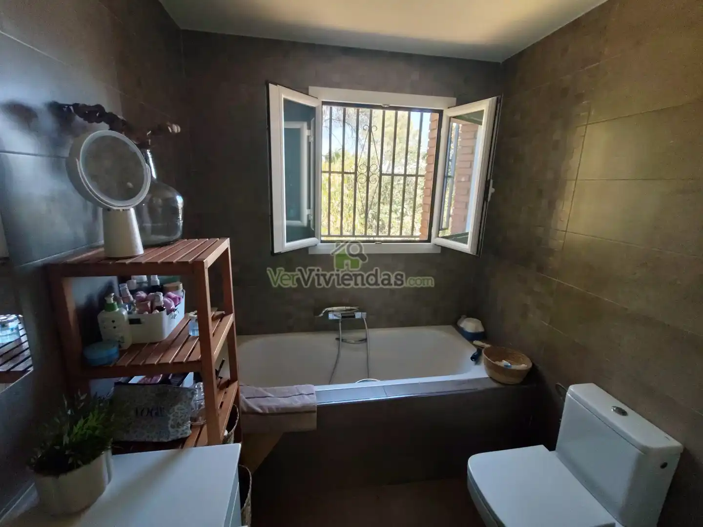 Jardí de Casa o xalet en venda en Vallirana amb Aire condicionat, Calefacció i Jardí privat
