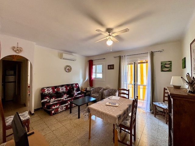 Sala d'estar de Apartament en venda en Blanes amb Aire condicionat i Calefacció