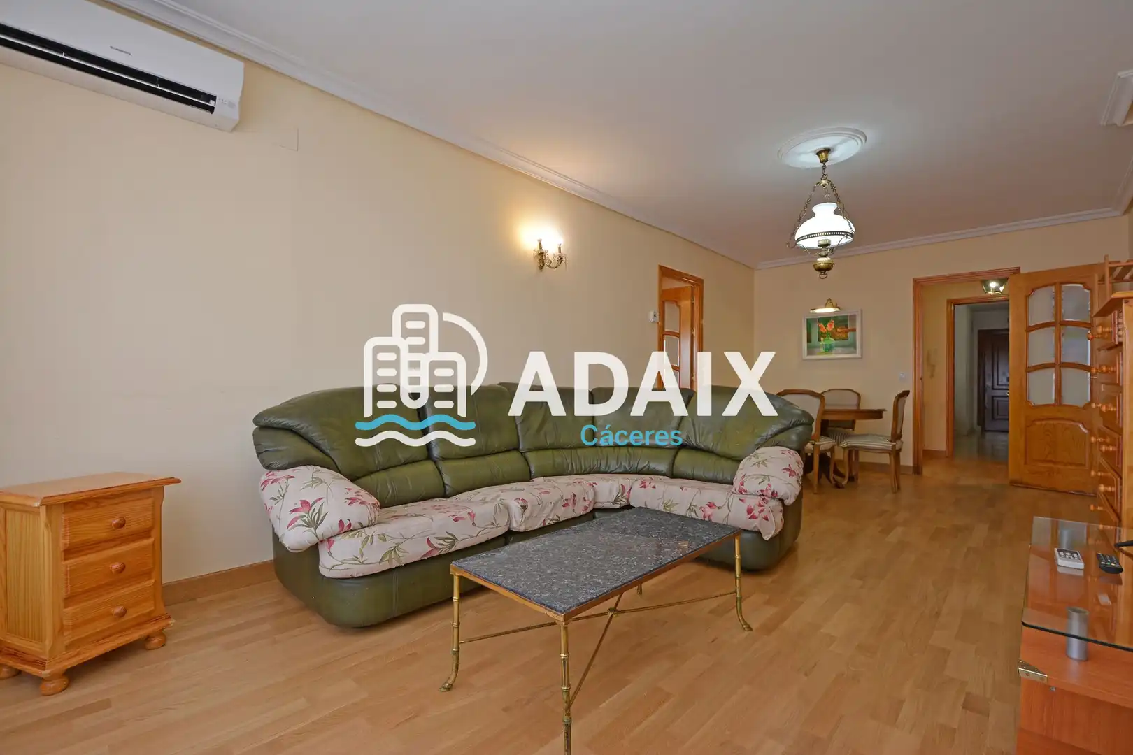 Schlafzimmer von Wohnung zur Miete in Cáceres mit Klimaanlage, Heizung und Möbliert