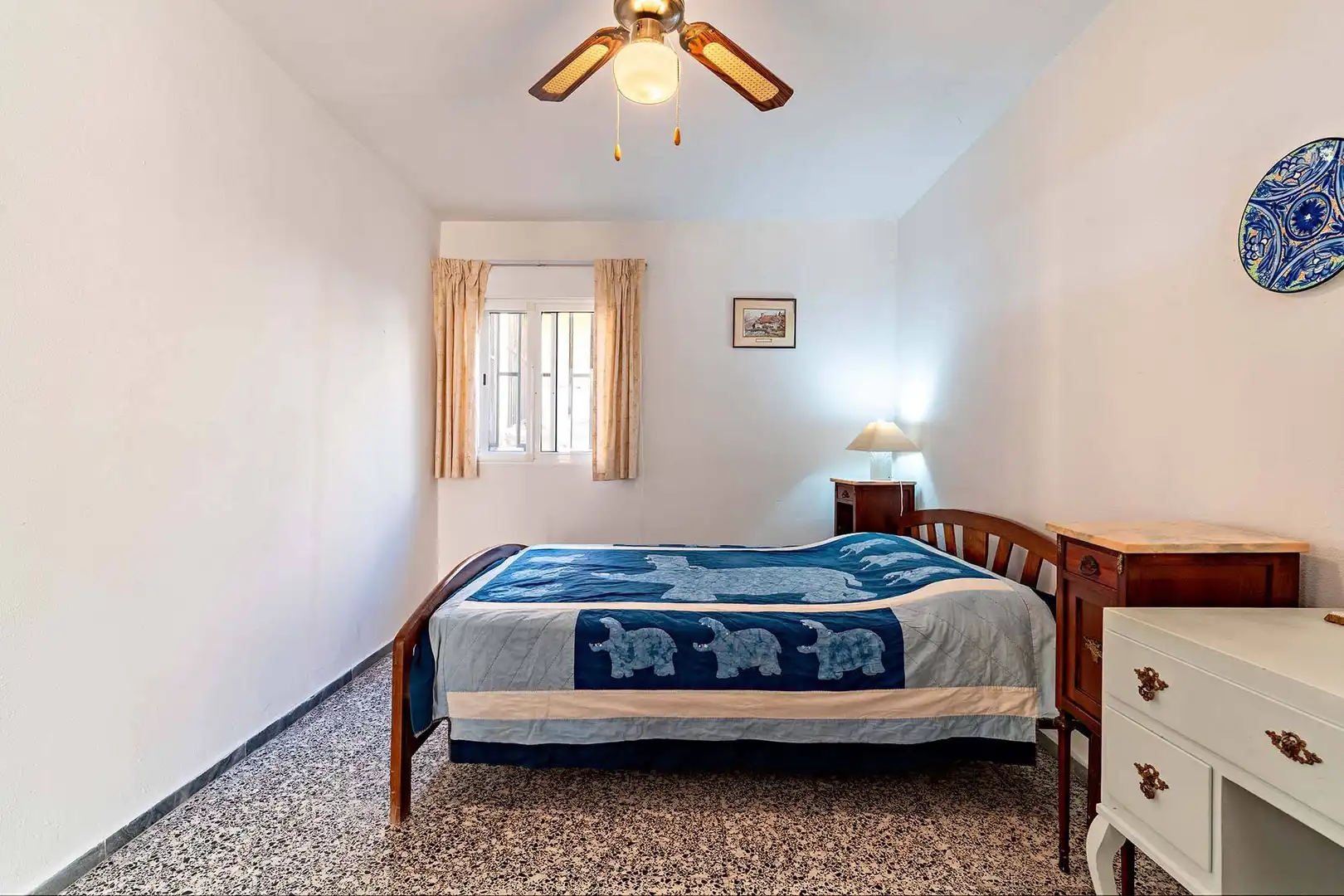 Dormitori de Casa adosada en venda en Roquetas de Mar amb Jardí privat, Terrassa i Traster