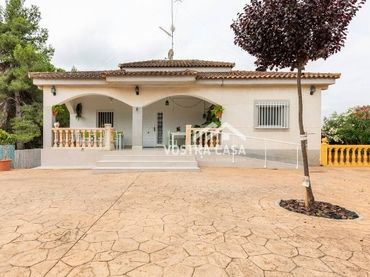 Villa mit Pool zur Miete in BARRACHINA