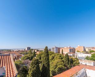 Exterior view of Building for sale in Figueres