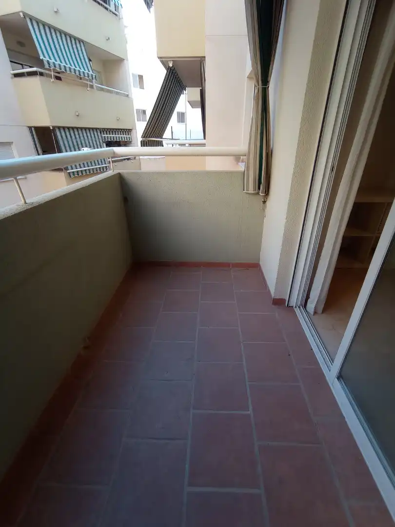 Appartement compact avec ascenseur à louer à Alameda de Capuchinos